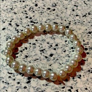 pearl bead bracelet